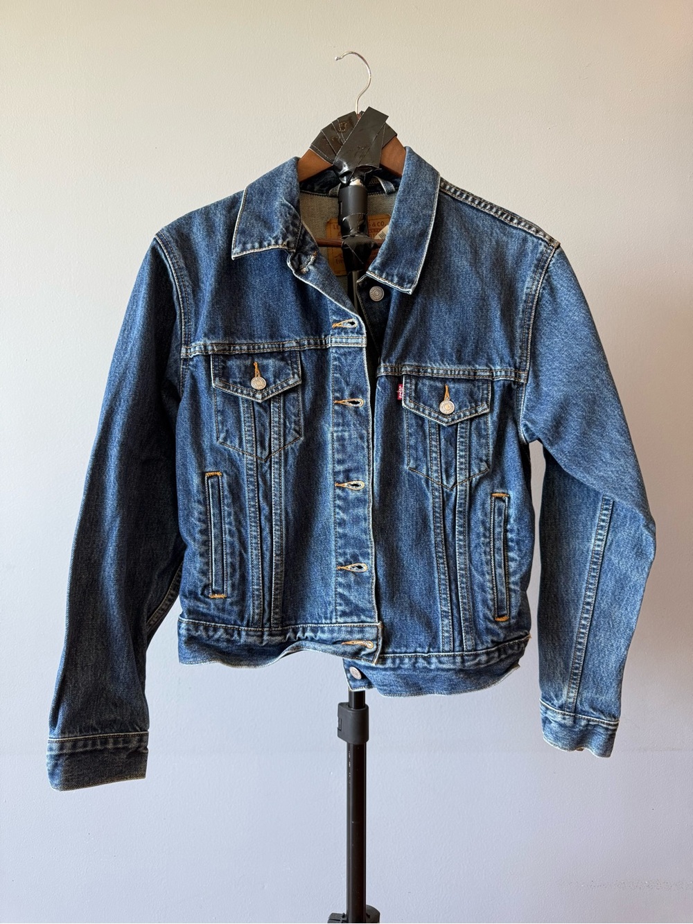 Classic Blue Denim Jacket - Timeless Trucker Style